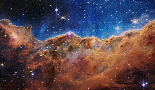 发现 虫洞 了 韦伯望远镜又出m74星系图片,看起来像星际之门